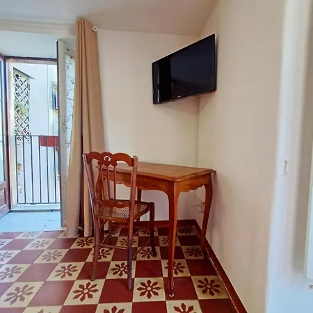 Cuntintizza Family House