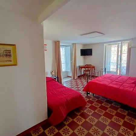 Cuntintizza Family House * Catania