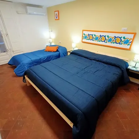 Cuntintizza Family House